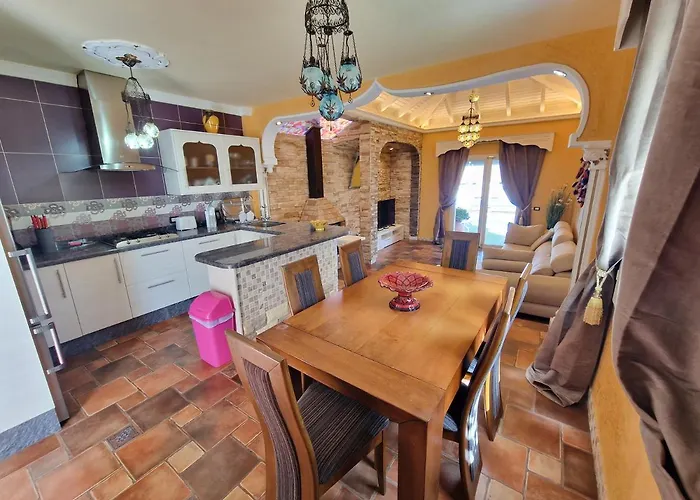 Habibi Luxury 5b Вилла Чайофа