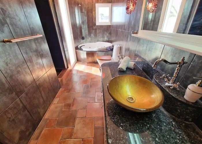 Vila Habibi Luxury 5b *