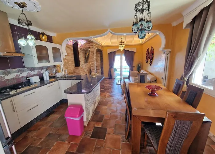 Habibi Luxury 5b Vila Chayofa