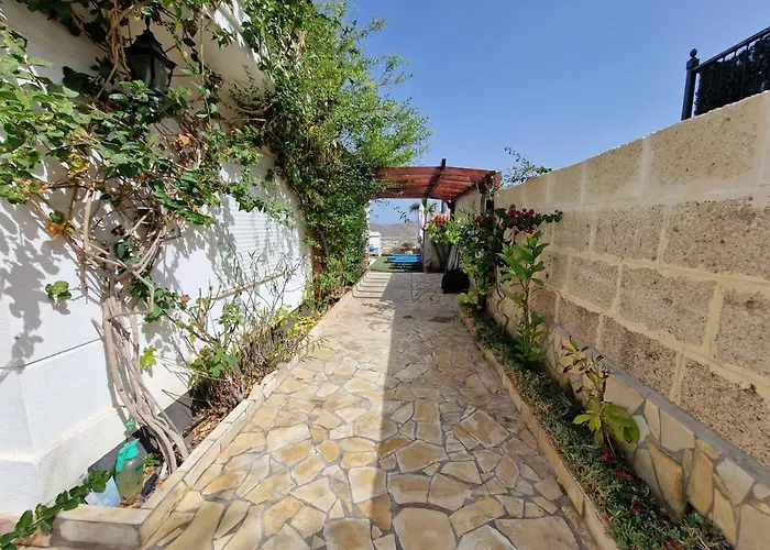 Habibi Luxury 5b Vila Chayofa